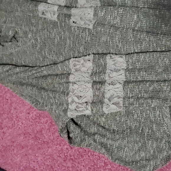 Top - Picture 3 of 4